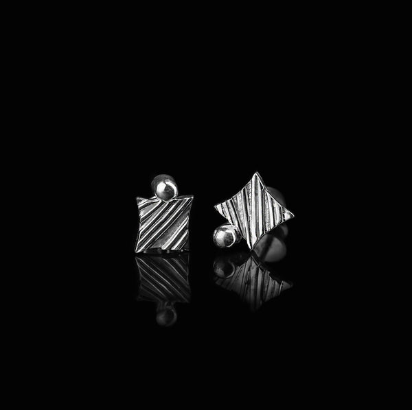 KGW by S.B. | Stripey silver earrings with a drop - Kristina Goes West - 2