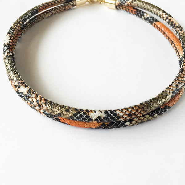Two-in-one burnt orange snake effect leather choker and double bracelet | KRISTINAGOESWEST.COM  - 4