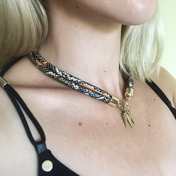 Snake on sale print choker