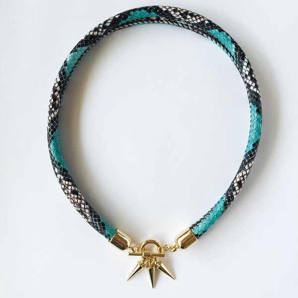 Two-in-one turquoise snake effect leather choker and double bracelet | KRISTINAGOESWEST.COM  - 1